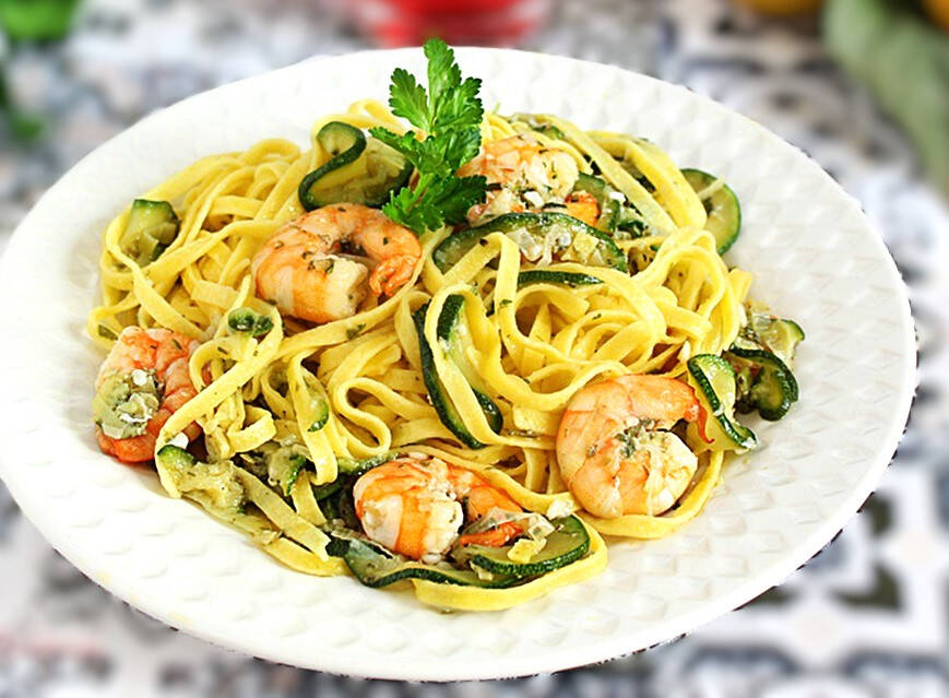 Tagliatelle gamberi & zucchine 